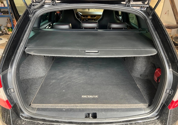 Skoda Octavia cena 49500 przebieg: 181631, rok produkcji 2015 z Wieliczka małe 79
